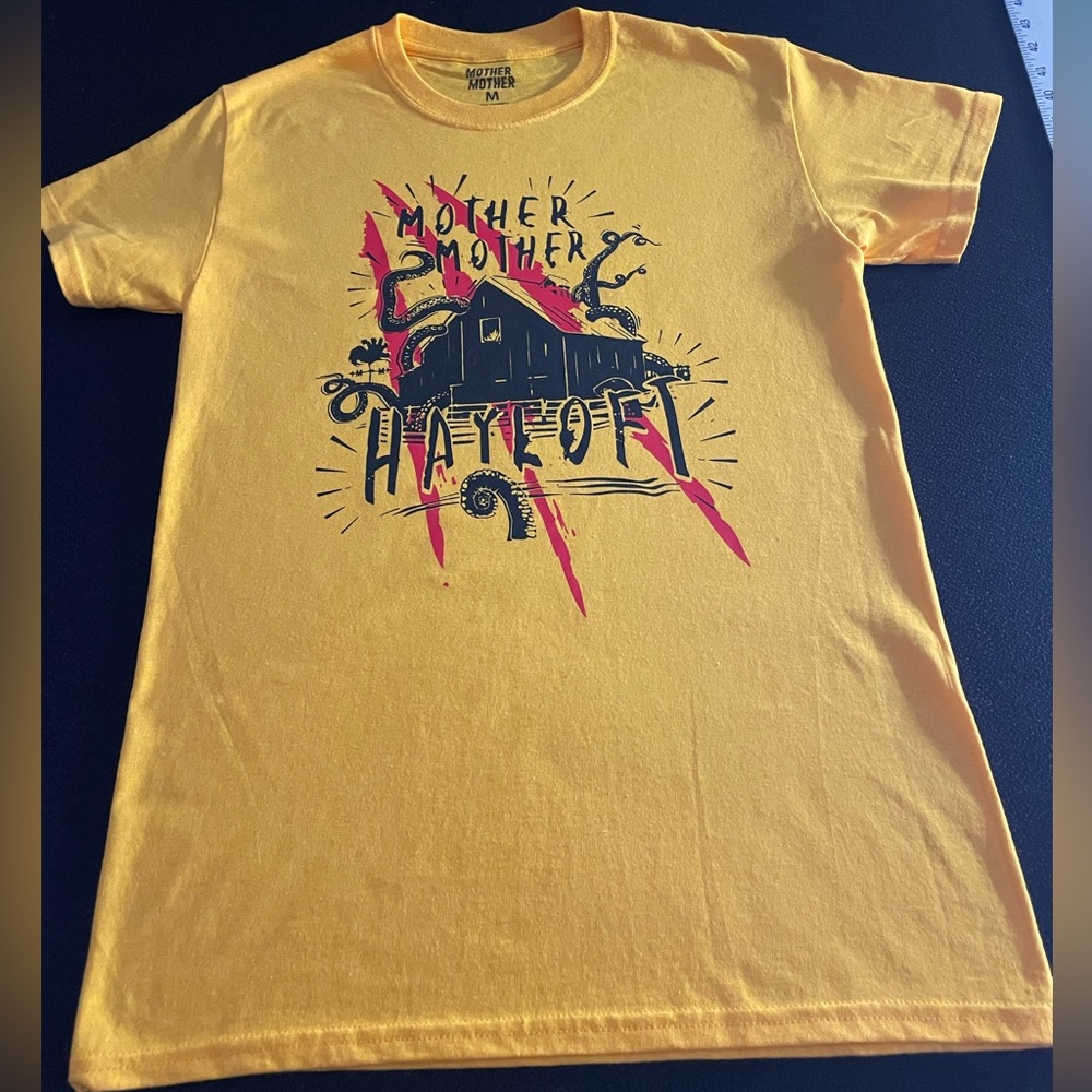 Mother Mother yellow Hayloft graphic band tee sz M